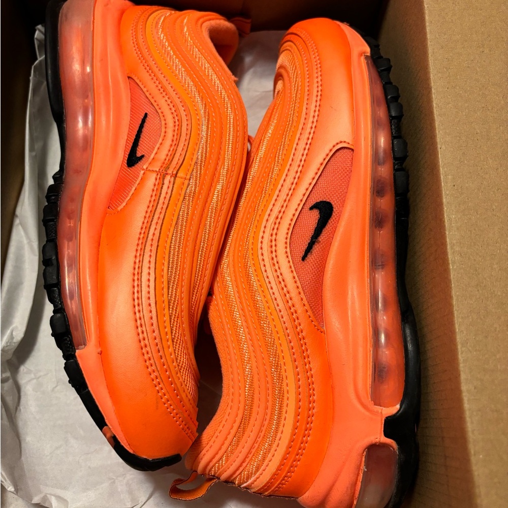 Nike 93 orange women’s 8.5